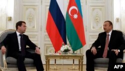 18 ноября в рамках Третьего саммита глав прикаспийских государств в Баку состоялась встреча президентов Дмитрия Медведева и Ильхама Алиева
