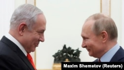 Kryeministri i Izraelit, Benjamin Netanyahu, dhe presidenti i Rusisë, Vladimir Putin, gjatë një takimi në Rusi më 30 janar 2020. 