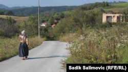 Povratnici u selu Osmače kod Srebrenice, foto: Sadik Salimović