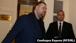 Държавният департамент на САЩ посочва, че Делян Пеевски използва контрола си над медиите, за да осигурява позитивно отразяване за определени политици и главния прокурор