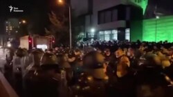 Против протестующих у здания ЦИК Грузии применили водометы