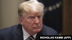 Дональд Трамп також знову різко розкритикував розслідування ймовірного російського втручання у вибори, яке веде спецпрокурор Роберт Мюллер