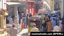 د خيبر پښتونخوا په سوات کې تر يوې هدفي وژنې وروسته ځايي خلک ورغونډ شوي دي ـ انځور له ارشيفه