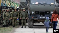 Україна - Російські війська у Феодосії, 2 березня 2014 року