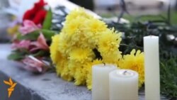 Кыргызстанцы почтили жетрв террактов в Париже