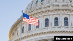 دولت ترامپ با اعلام «وضعیت اضطراری» به‌ دلیل تنش با ایران به کنگره خبر داد که ۲۲ معامله فروش سلاح به عربستان، امارات و اردن را عملیاتی می‌کند.