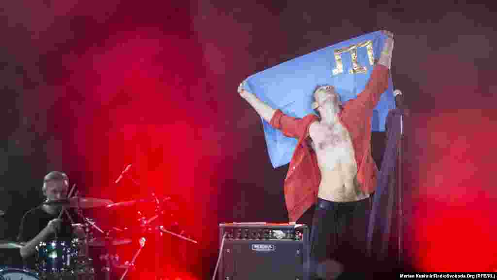 Святослав Вакарчук згадав окупований Крим і підтримав кримськотатарський народ, який піддається репресіям окупаційною владою. Він згадав 1944 рік &ndash; коли народ примусово депортували із рідної землі