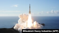 تصویری از لحظه پرتاب موشک حامل فضاپیمای امارات در ژاپن