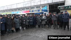 Акция протеста торговцев рынка «Дордой-Моторс». 27 декабря 2021 года. 