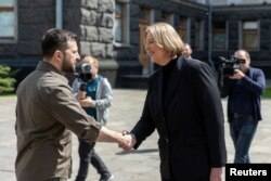 Volodimir Zelenszkij ukrán elnök és Bärbel Bas, a Bundestag elnöke kijevi találkozója 2022. május 8-án