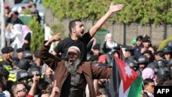 Proteste la Ambasada Israelului din Amman, din 18 octombrie, după explozia de la spitalul din Gaza care a ucis sute de palestinieni.