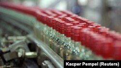 Арак чыгарган завод, Варшава. 