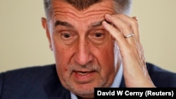 Чеський прем’єр Андрей Бабіш заявляє, що його сина ніхто силою не вивозив до Криму, бо він їздив туди добровільно