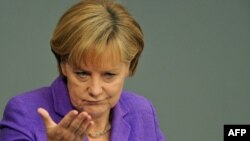 Vlada Angele Merkel će pisati uslove kredita, fotografija iz 2010