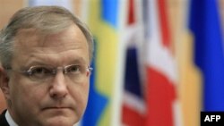 Evropski komesar za proširenje Oli Ren na potpisivanju sporazuma BiH i EU, 4. decembar 2007