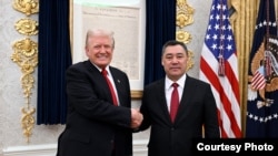 Дональд Трамп жана Садыр Жапаров. 2025-жылдын 7-ноябры.