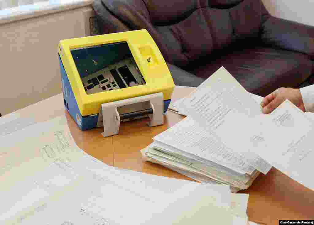 Найєм сказав Reuters, що завод дуже старий і навряд чи зможе відновити виробництво. Разом з тим Найєм заявив: &laquo;Ми надамо всім доступ до цієї документації, тому що розуміємо, що зараз криза&raquo;. &nbsp; Станом на 22:00 31 березня в Україні було підтверджено 645 випадків інфікування коронавірусом, померли від COVID-19 13 людей