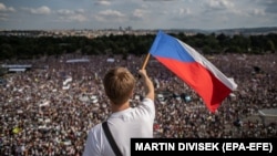 Sute de mii de oameni au participat la protestul din 23 iunie 