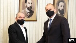 Тошко Йорданов от "Има такъв народ" и Румен Радев