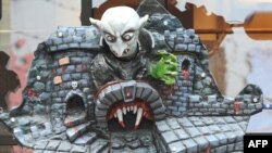 Reprezentarea România în instalația artistului ceh David Czerny, la Bruxelles, 15 ianuarie 2009