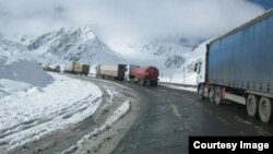 Ош-Бишкек жолу. 