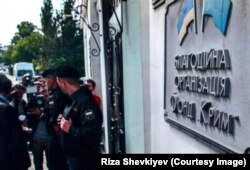 Обшуки в будівлі Меджлісу кримськотатарського народу після анексії півострова Росією, 2014 рік