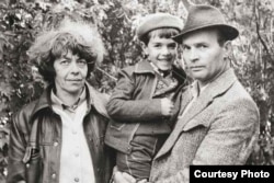 ლარისა ბოგორაზი და ანატოლი მარჩენკო შვილთან ერთად