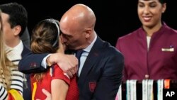 Дженні Ермосо та Луїс Рубіалес