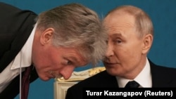 Дмитрий Песков и Владимир Путин 