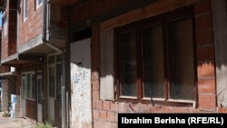 Kuće izgrađene bez dozvola u Lešku