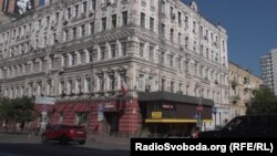 ДТП сталася на вулиці Великій Васильківській, це в центрі Києва, фото ілюстративне