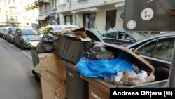 Străzile și trotuarele din Sectorul 1 au fost acoperite recent cu gunoi în urma disputei dintre primăria de sector și operatorul de salubritate.