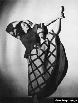 Iris Barbura, o exponentă a dansului expresionist...