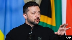 Володимир Зеленський наголосив, що Україна і США «підписали хорошу угоду», маючи на увазі угоду про надра