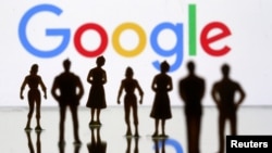 19 листопада група депутатів двох палат російського парламент внесла законпроєкт, який передбачає блокування іноземних соціальних мереж й інших сервісів за обмеження доступу до матеріалів російських ЗМІ