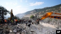 U izraelskim vazdušnim napadima na Liban ubijeno je više od 40 ljudi, saopštilo je libansko ministarstvo zdravlja 1o. novembra.
