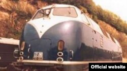 nekadašnja lokomotiva Plavog voza