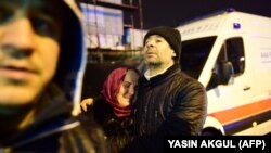 Кол салууда жакындары жабыр тарткан адамдар.