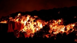 Videón a Kanári-szigeteken pusztító lávafolyam