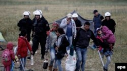 Идоменидеги качкындар лагеринде такай нааразылык акциялары өтүп келген. 