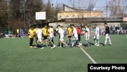 "Өрүкзар" кубогу үчүн ат салышып жаткан командалар. Бишкек, 23-март, 2014.