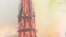 Un mare incendiu distruge Catedrala Notre Dame la Paris