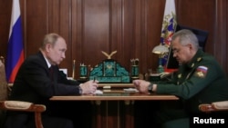 Vlagyimir Putyin és Szergej Sojgu találkozója Moszkvában 2022. július 4-én