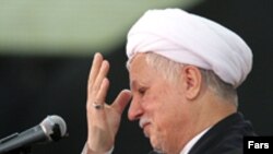 اکبر هاشمی رفسنجانی در باره مذاکرات ايران و آمريکا بر سر مساله امنيت عراق گفت «مذاکرات کم اثری شروع شده و اميدواريم که به واقعيت‌ها توجه شود».