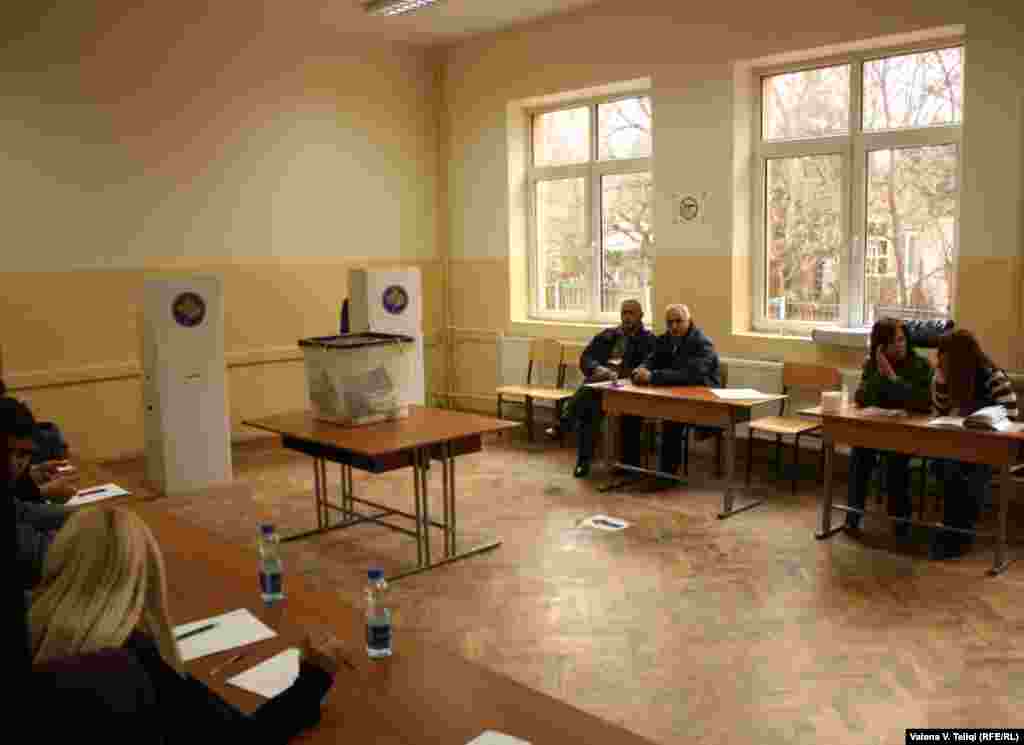 Glasačko mesto u Prištini