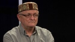 Vasile Botnaru: Purtătorul de cuvânt pe rol de vitrină sau pâlnie