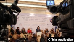 Nga Samiti Ndërkombëtar i Grave që sot mbylli punimet në Prishtinë.