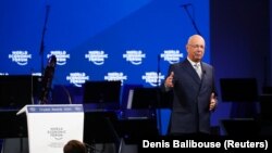 کلاوس شواب، بنیانگذار همایش جهانی اقتصاد، در افتتاحیه پنجاهمین اجلاس داووس در سوئیس