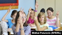 Iz jedne od osnovnih škola u regiji, septembar 2012.