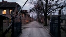 „Un loc care te bântuie": 80 de ani de la eliberarea infamului lagăr nazist de exterminare Auschwitz